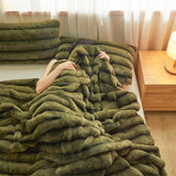 Thickened Faux Rabbit Fur Throw Blanket Cozy Plush Fuffy Bubble Blanket for Living Room Bedroom Home Decor Luxury Sofa Cover