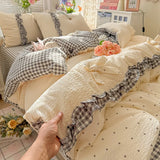 3/4Pcs Bedding Set French Princess Lace Sweet And Creamy Style Cotton Duvet Cover Pink Twice Bed Linen With Ruffles Pillowcase