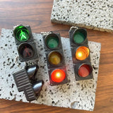 Popxstar 1/2Pcs Simulation Electronic Traffic Light Keychain Pendant Mini Pedestrian Light LED Light-emitting Toy Kids Cognitive Toy Gift