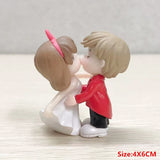 Popxstar 2pcs Valentines Day Gift for Girlfriend Boyfriend Lovers Couple Kiss Resin Doll Wedding Gifts for Guests Bridesmaids Gifts